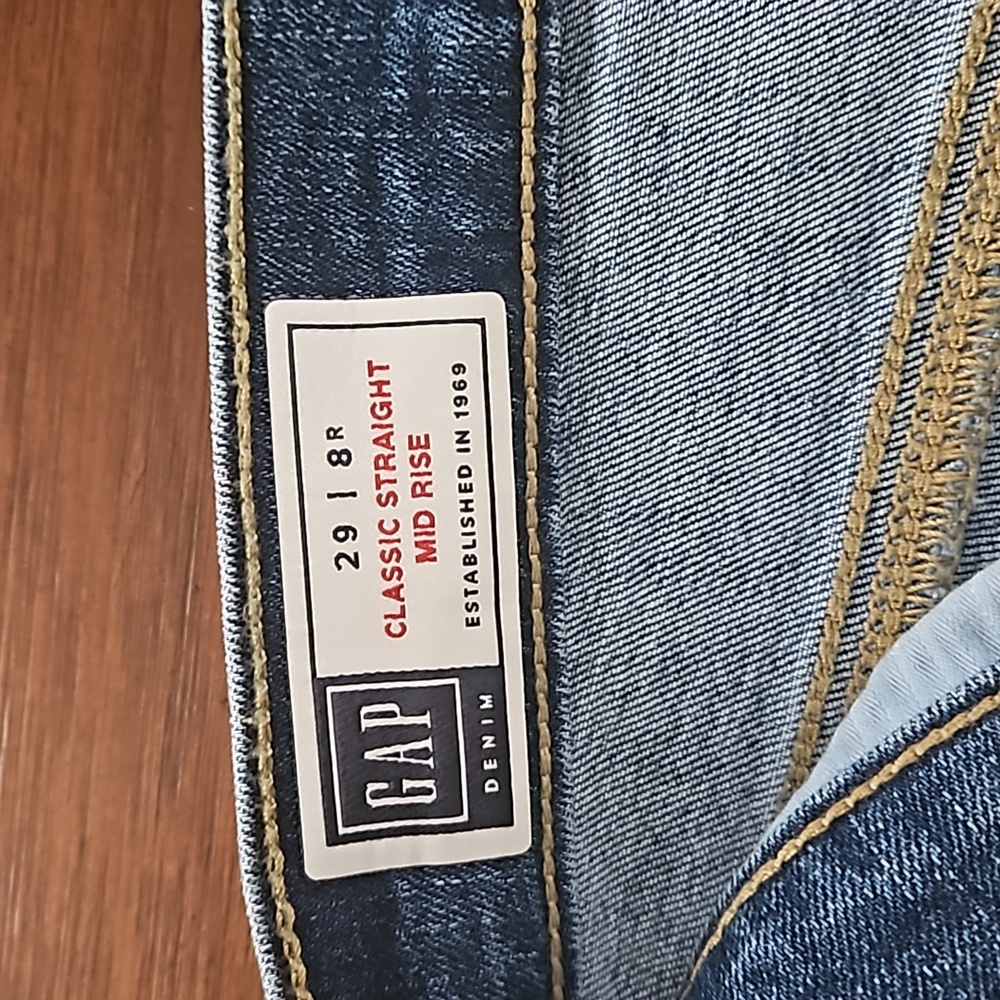 GAP Classic straight mid rise